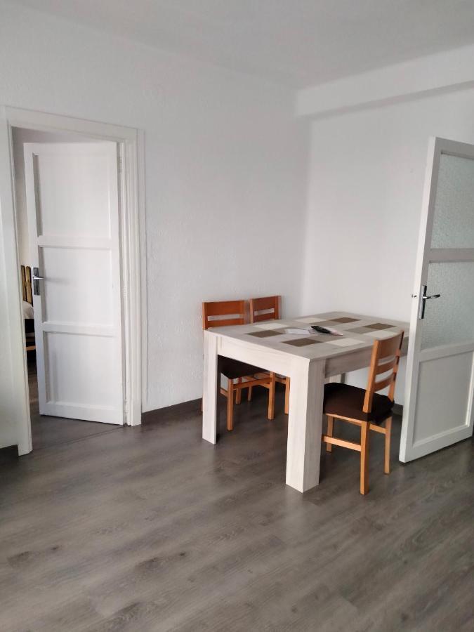 Malvarrosa Apartamentos บาเลนเซีย ภายนอก รูปภาพ