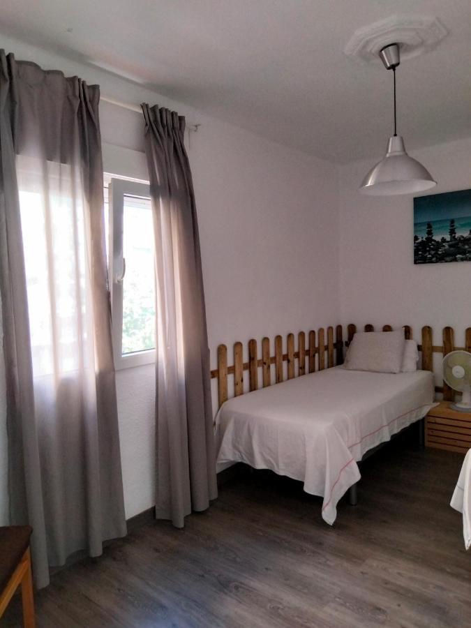 Malvarrosa Apartamentos บาเลนเซีย ภายนอก รูปภาพ
