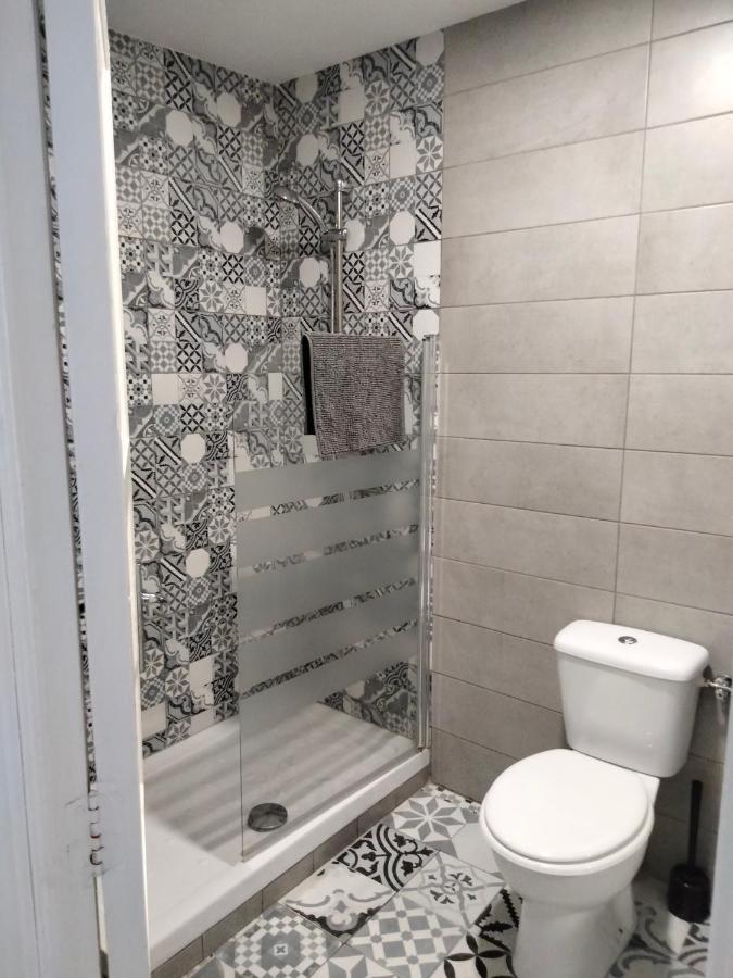 Malvarrosa Apartamentos บาเลนเซีย ภายนอก รูปภาพ